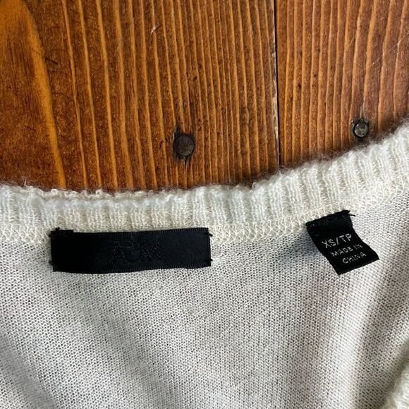 ATM Cashmere Anthony Thomas Melillo Ivory V Neck Sweater XS - Picture 3 of 5